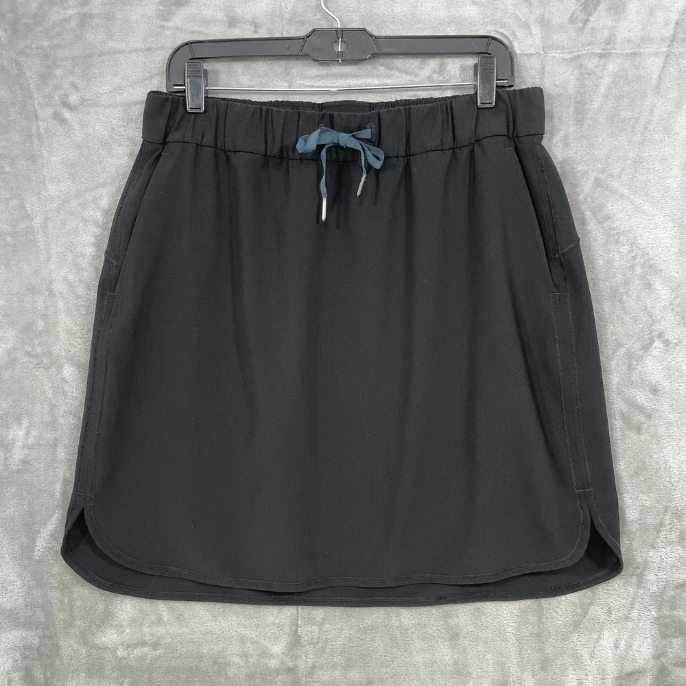 Lululemon Women's Size 12 Black On The Fly Skirt  Elastic Drawstring Waist